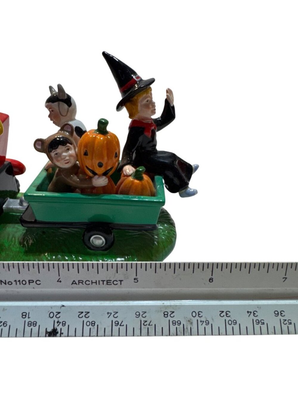 Halloween Collectible Figurine Department 56 Ceramic Gathering Pumpkins Scene - Picture 11 of 12